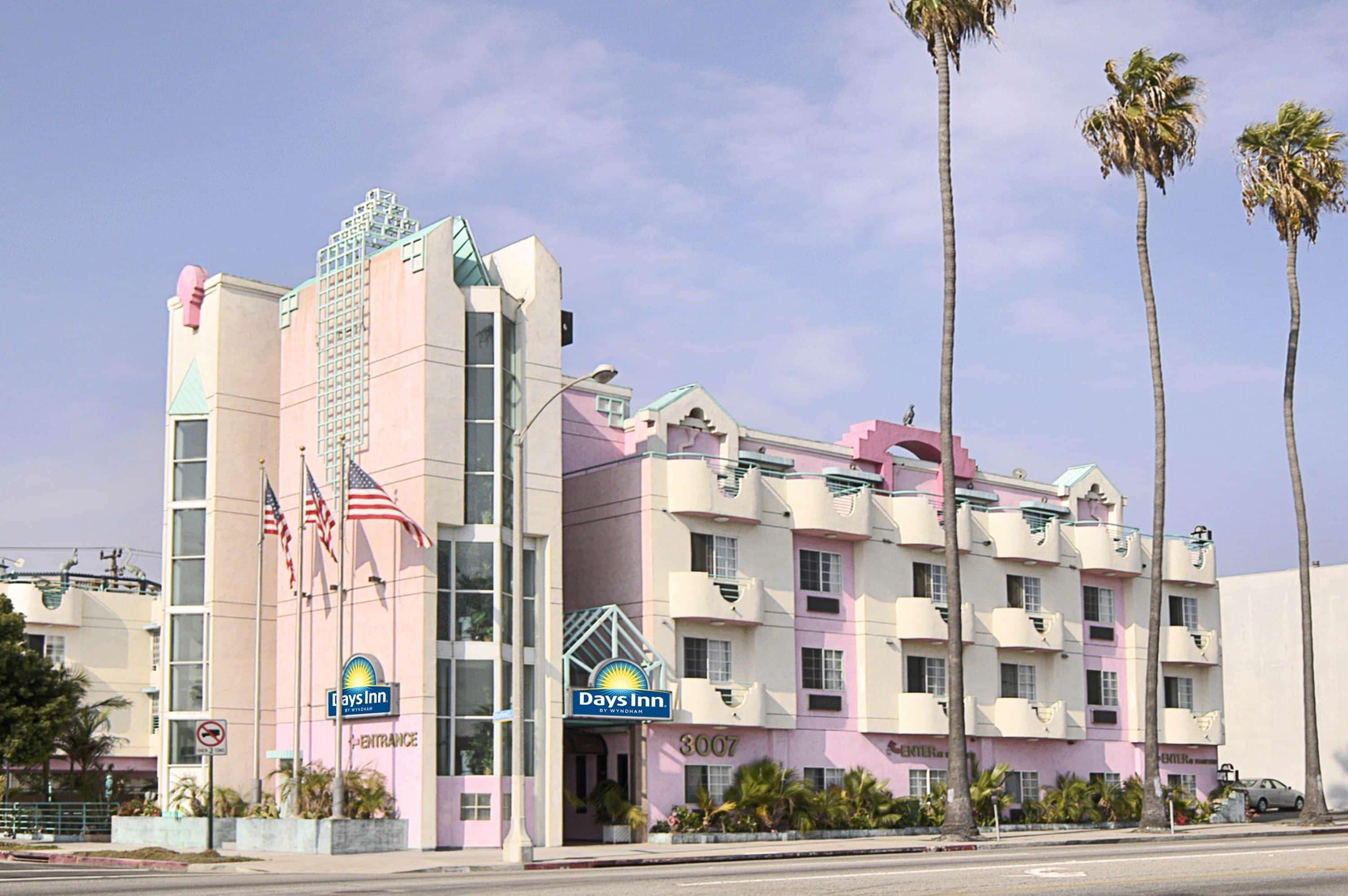 Days Inn By Wyndham Santa Monica Los Angeles Extérieur photo