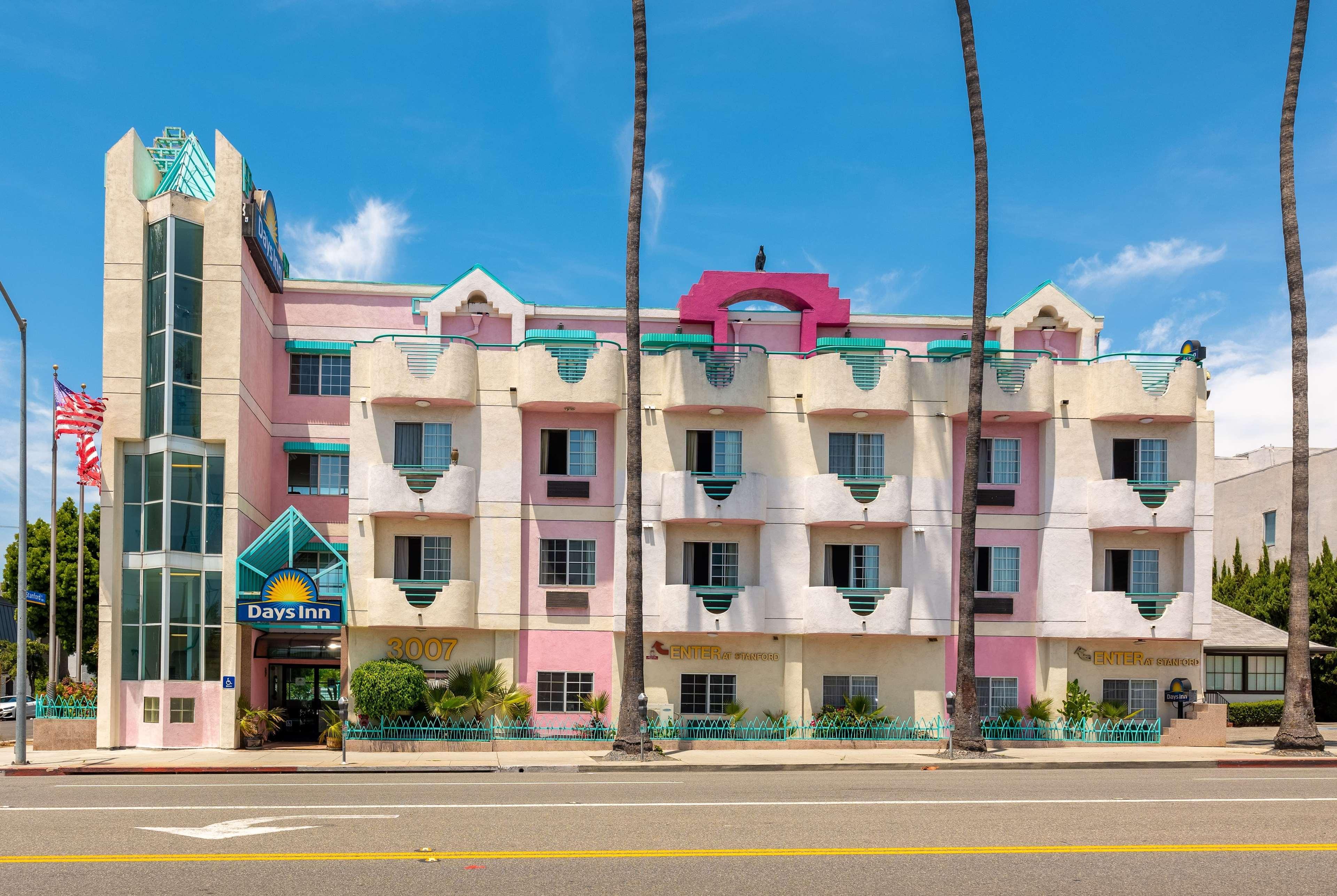 Days Inn By Wyndham Santa Monica Los Angeles Extérieur photo